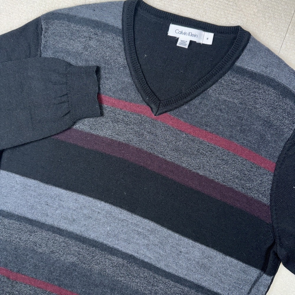 Calvin Klein Sweater Mens Medium Black Striped V-Neck Merino Wool Blend Knit
